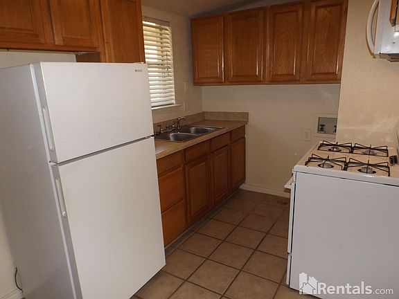 5th image of 401 Carver Dr