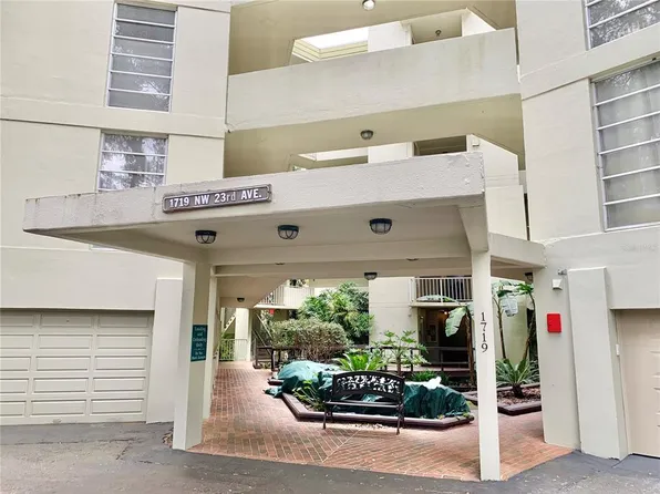 1719 NW 23rd Ave Unit Penthouse A, Gainesville, FL 32605