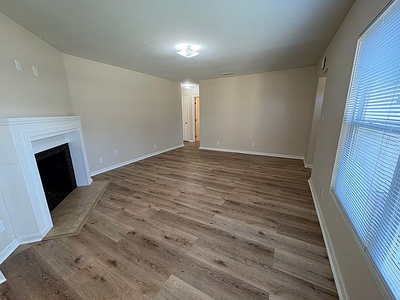5th image of 4068 Michael Ave