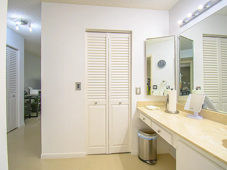 8334 Cypress Ln #1A — Photo 18