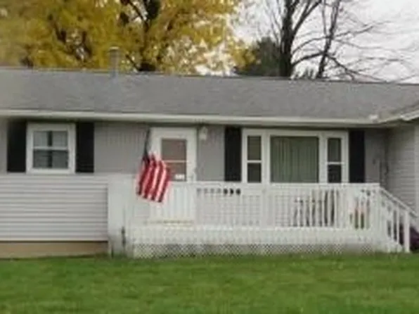 N12065 N Parish Rd, Markesan, WI 53946
