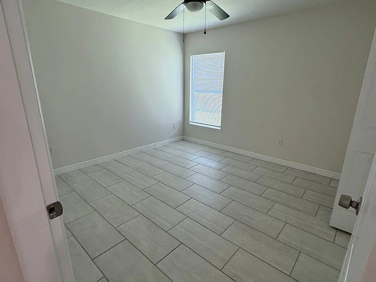 3305 SW 15th Pl #3305 — Photo 21