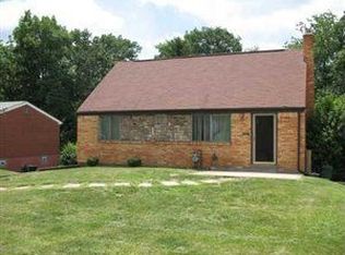 266 Southward Dr, Coraopolis, PA 15108