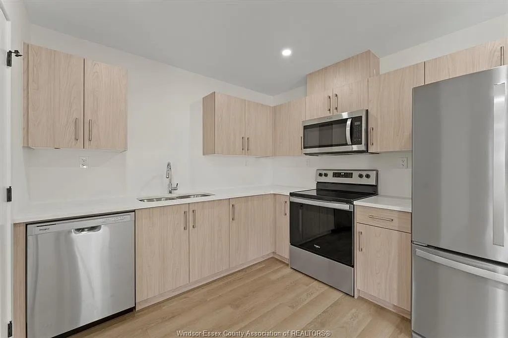 2 bed, $2,350 — Photo 1