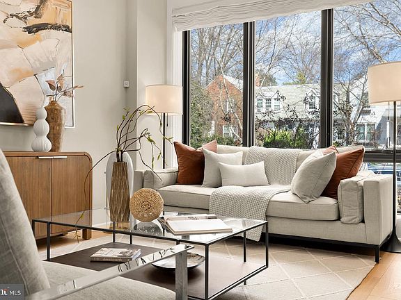 3rd image of 3726 R St NW