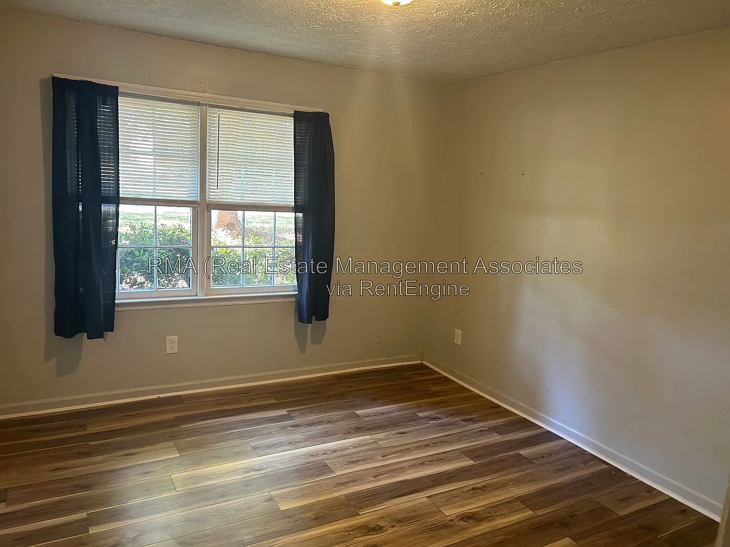 3 bed, 2.0 bath, 1216 sqft, $1,500 — Photo 4