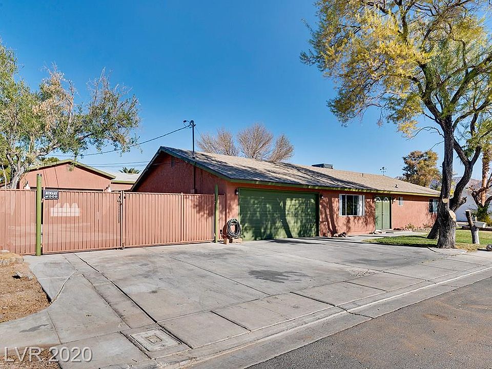 1st image of 4790 E Chicago Ave