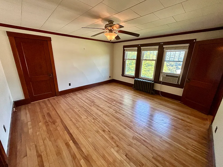 80 Western Ave — Photo 16