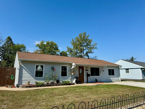 1136 Westwood Dr, Mooresville, IN 46158