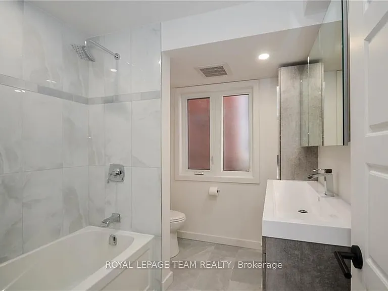 177 Cathcart St #A — Photo 10
