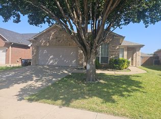 2613 Evening Shade Dr, Fort Worth, TX 76131