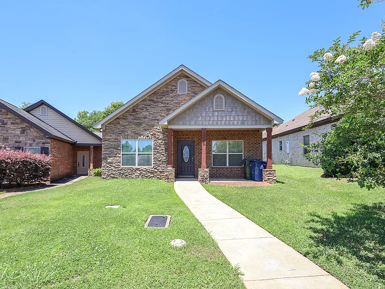 2679 Canal Ct — Photo 1