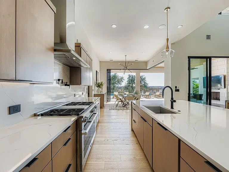 6412 Lantern View Dr — Photo 15
