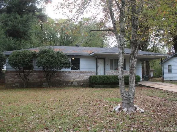 7 Valley Ct, Little Rock, AR 72204