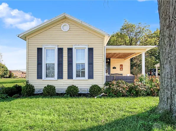 30 N Perry St, Vandalia, OH 45377