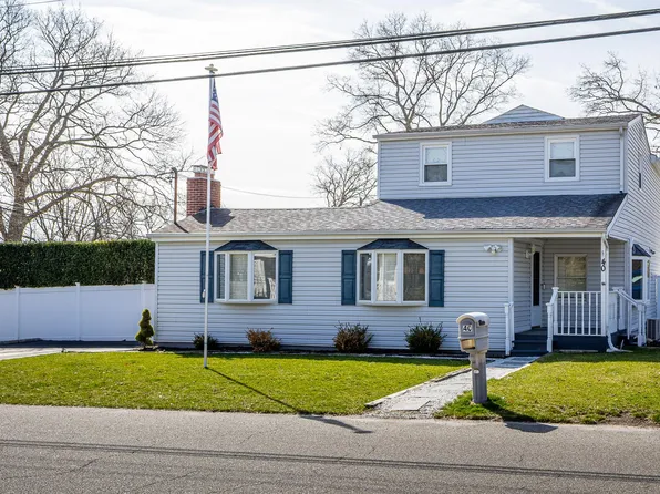 40 Fry Boulevard, Patchogue, NY 11772