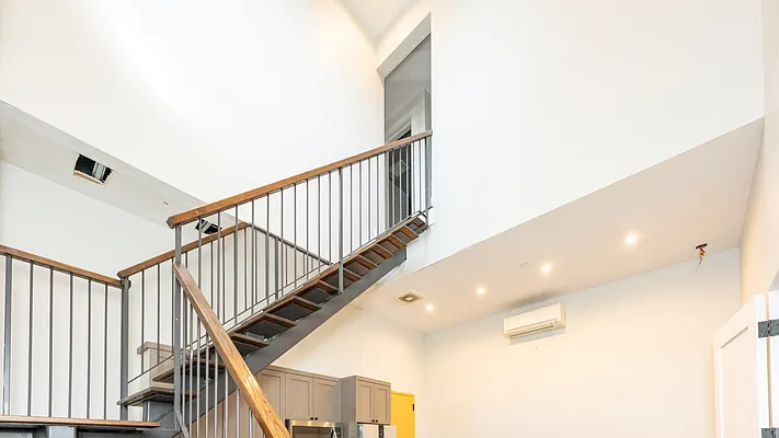 Rented by Nooklyn NYC LLC | media 30