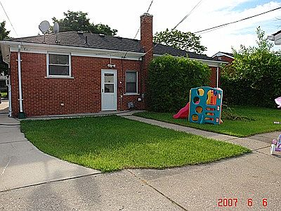 3rd image of 24630 Gardner St
