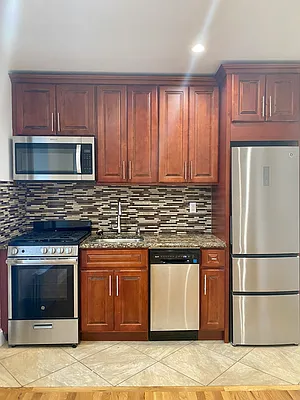 Rented by Hagstrom Management Inc | media 14