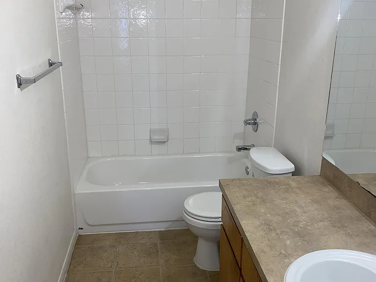 511 Manhattan Dr #A — Photo 5