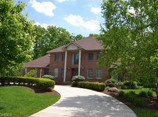 207 Chippewa Ct, Girard, OH