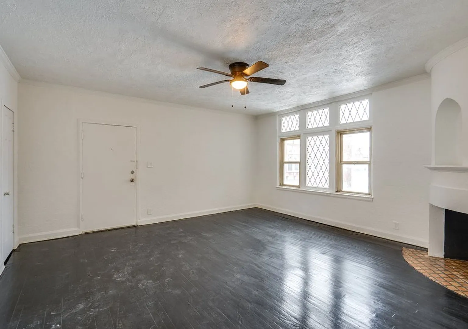 2828 South Moreland Blvd — Photo 4