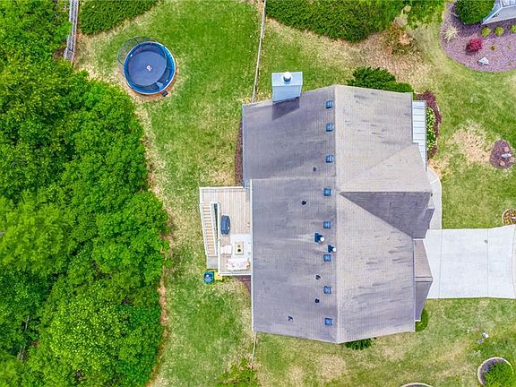 4th image of 417 Gael Way