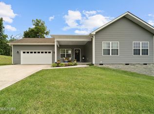 162 Flag Stone Way, Clinton, TN 37716