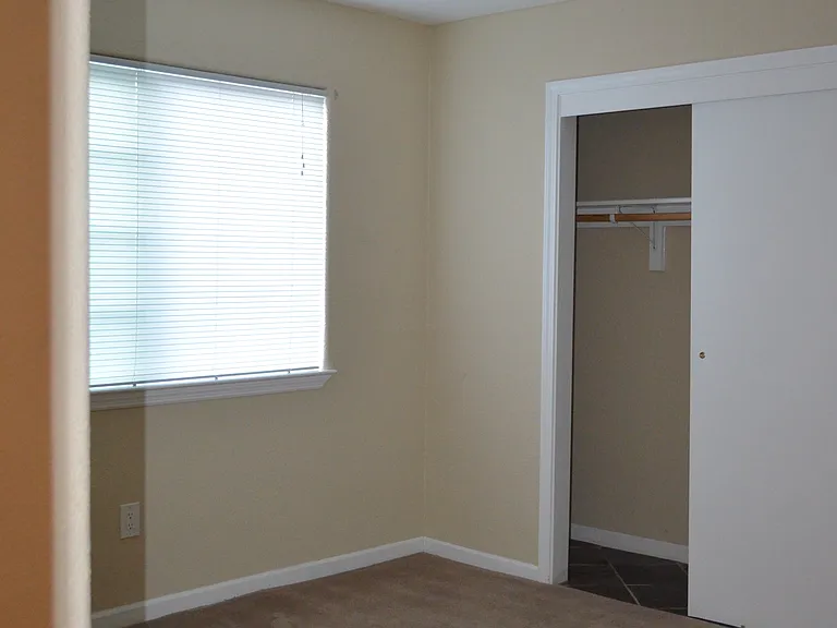 8748 Kelley Dr — Photo 11