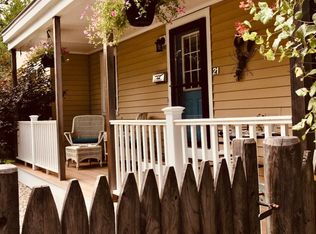 21 Park St, Freeport, ME 04032