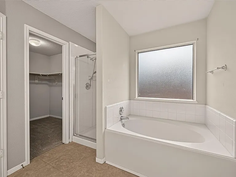 12135 English Brook Cir — Photo 25