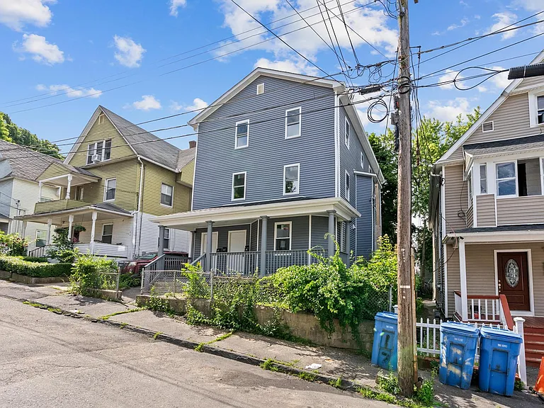 16 Arch St #1 — Photo 15