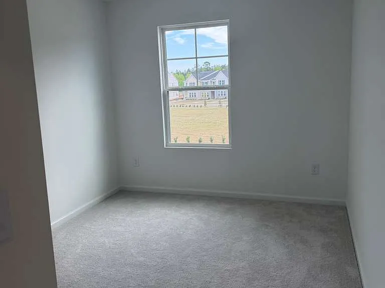 425 Venetian Dr — Photo 23