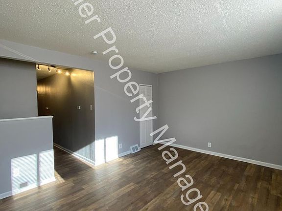 4th image of 2755 Arsenal St APT 1F
