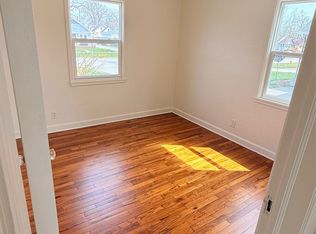 428 3rd St, West Des Moines, IA 50265
