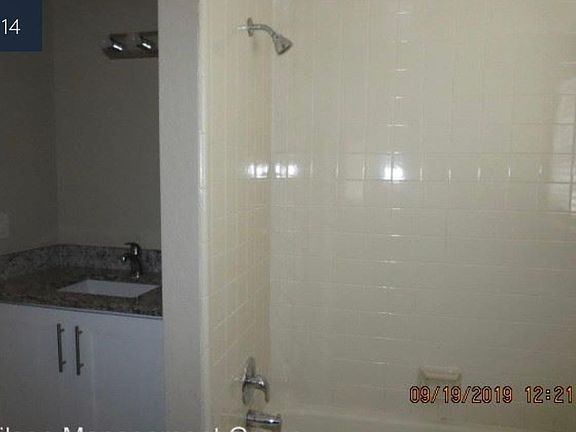5th image of 927 Hughey St
