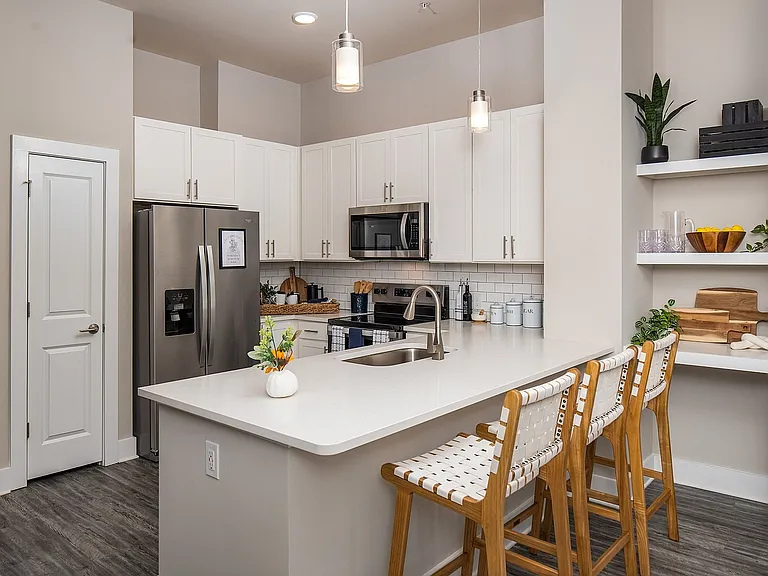 Abberly Royal Creek Apartment Homes — Photo 4