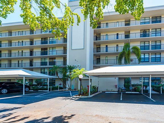 5th image of 22 Royal Palm Way #Ph606