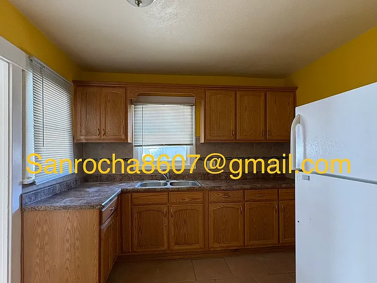 1718 N Freeman Ave — Photo 15