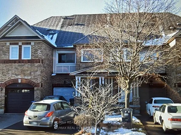 6850 Dillingwood Dr, Mississauga, ON L5N 6Z9