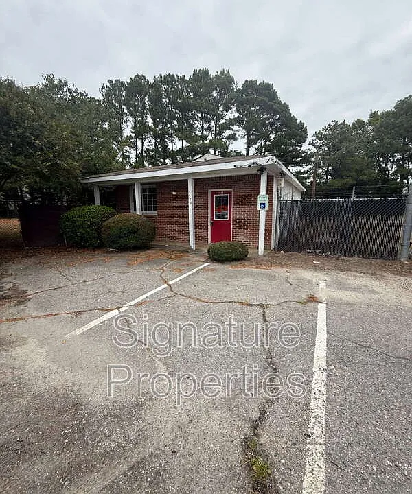 1528 Centerville Tpke