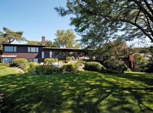 101 Puritan Ln, Swampscott, MA 01907