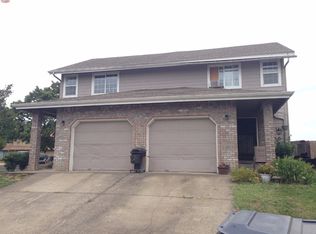 786 Cloverleaf Loop, Springfield, OR 97477