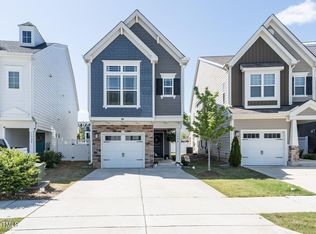 1324 Brown Velvet Ln, Apex, NC 27523