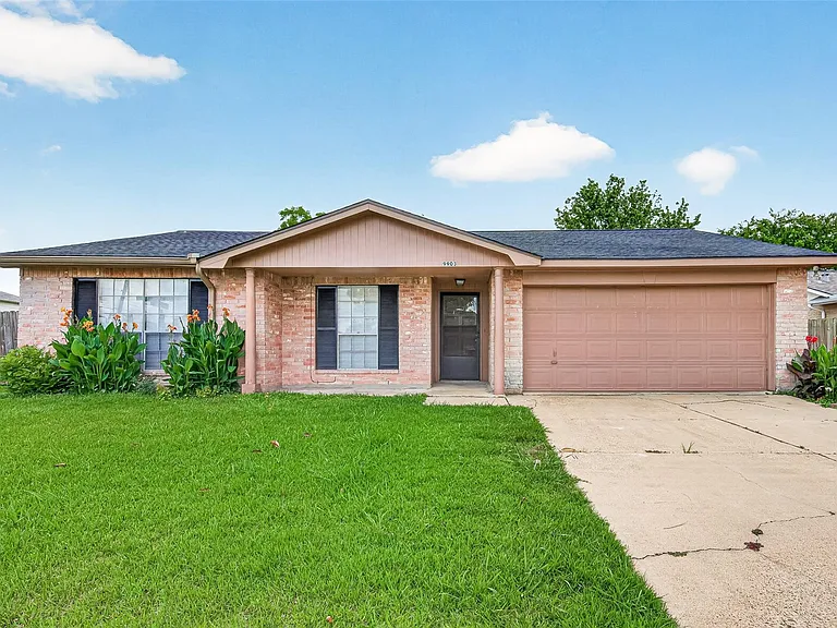 9903 Kent Towne Ln — Photo 1