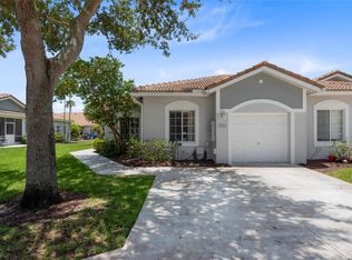 4704 SW 12th Pl, Deerfield Beach, FL 33442