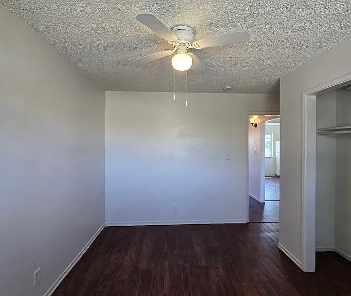 4431 E Hedges Ave #D — Photo 10