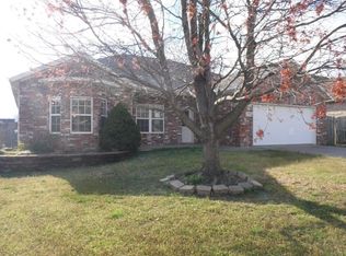 206 Blake Dr, Centerton, AR 72719