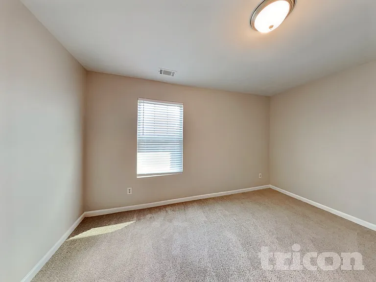 324 Merigold Way — Photo 11