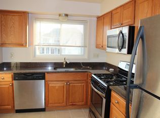 911 N Barton St, Arlington, VA 22201